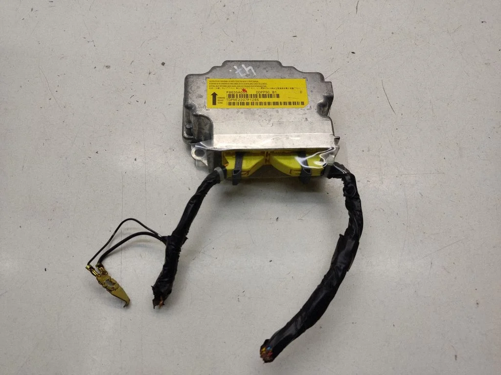 Airbag control unit/module P8635A053