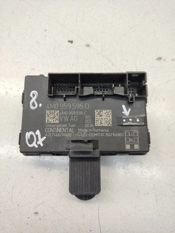Door control unit/module 4M0959595D
