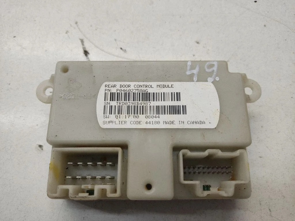 Door control unit/module P04602758AG