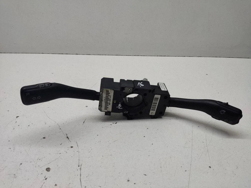 Wiper turn signal indicator stalk/switch 8L0953513G