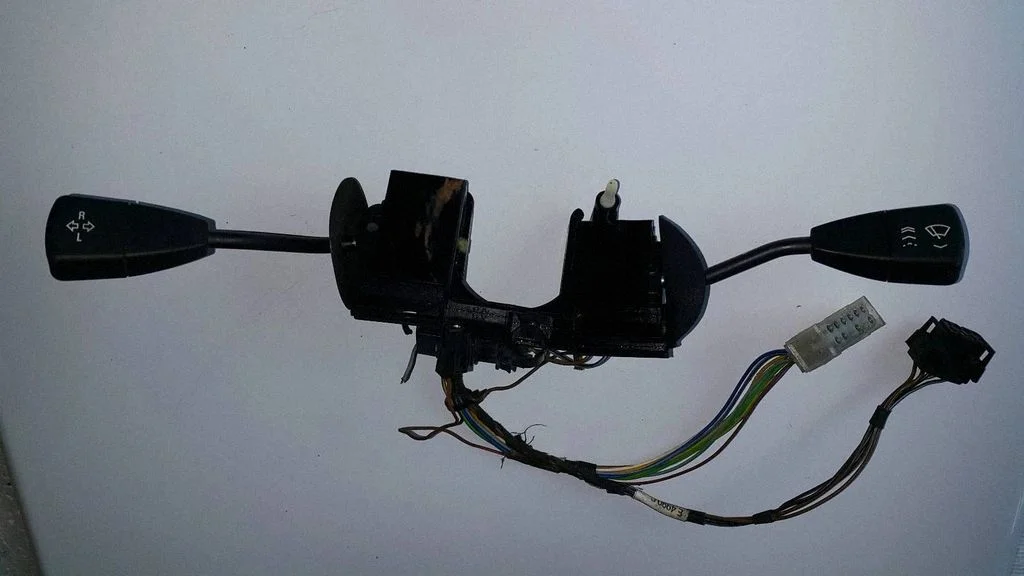 Wiper turn signal indicator stalk/switch 1159147
