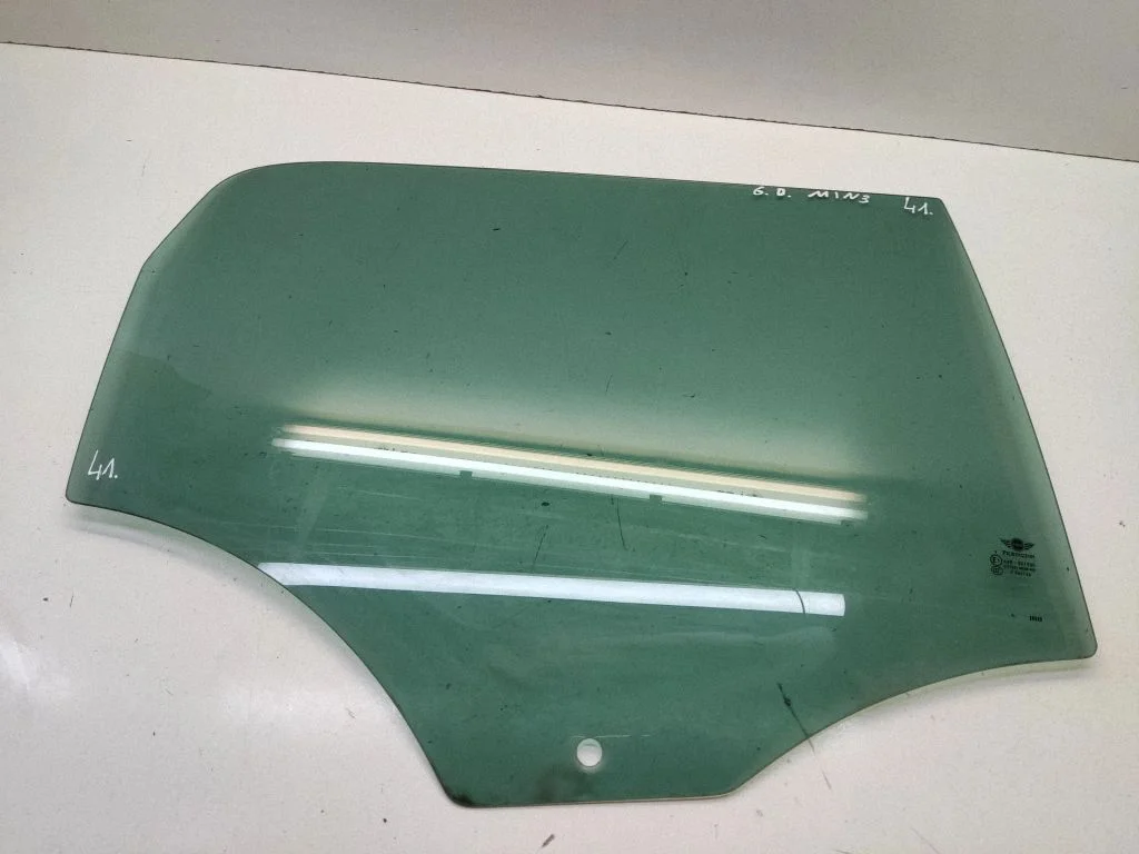 Tagaukse põhiklaas – Mini Cooper Countryman R60 (2011-2016)