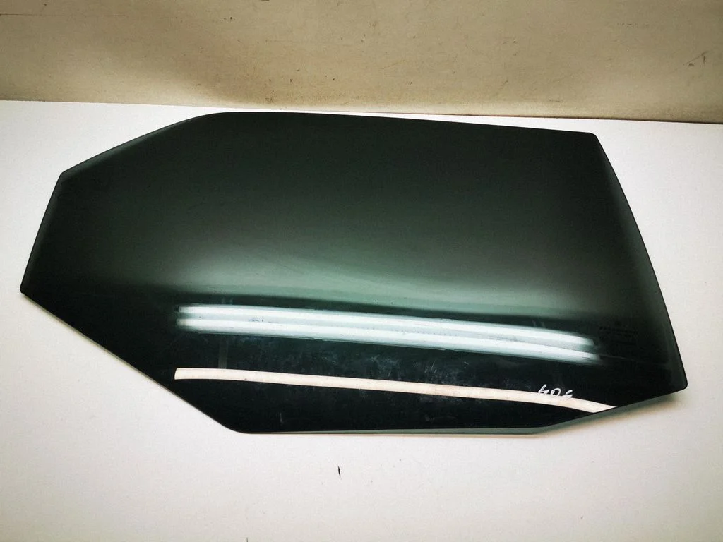 Rear door window glass 43R00265