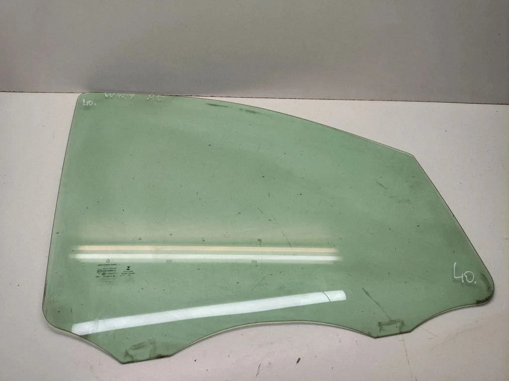 Front door window glass four-door – Mercedes-Benz Vito Viano W447 (2014-)