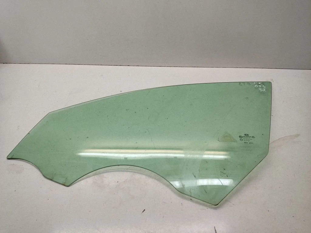 Front door window glass four-door 43R000384