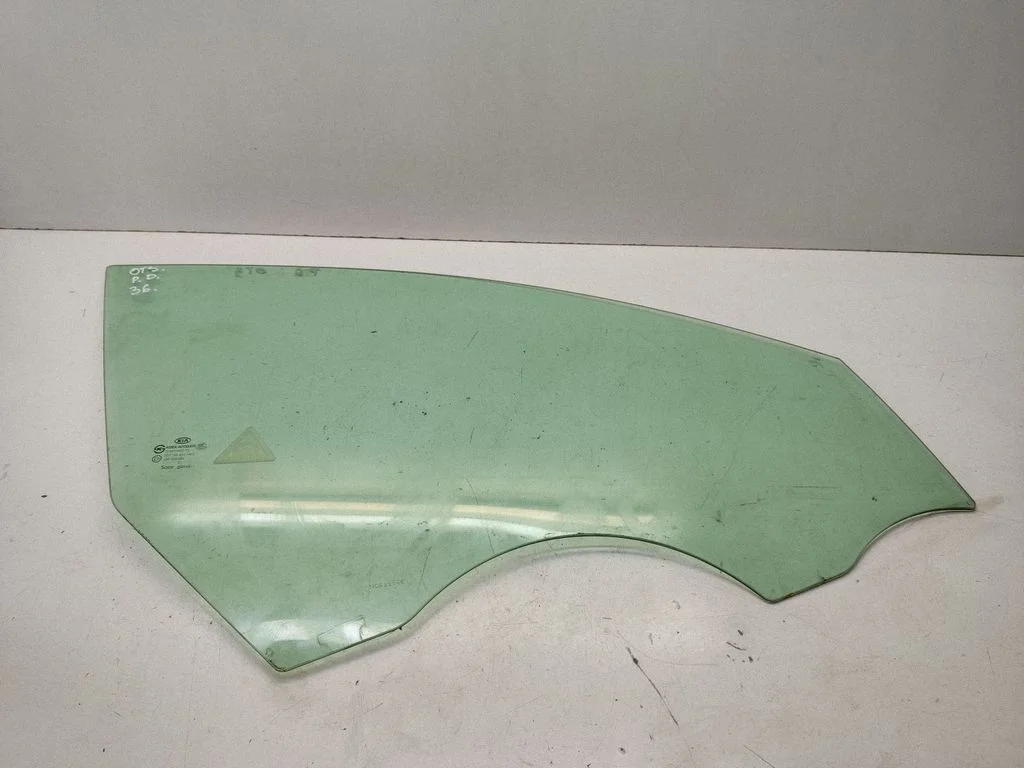 Front door window glass four-door 43R000384