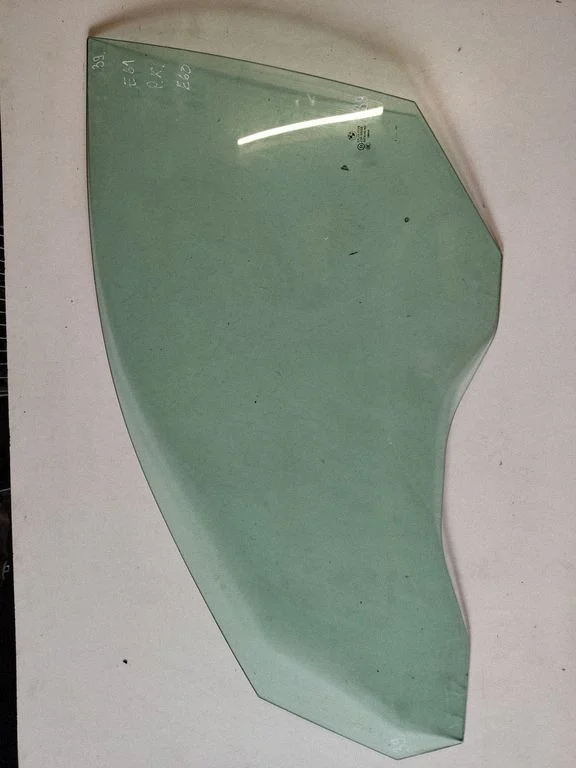 Front door window glass four-door 43R00050