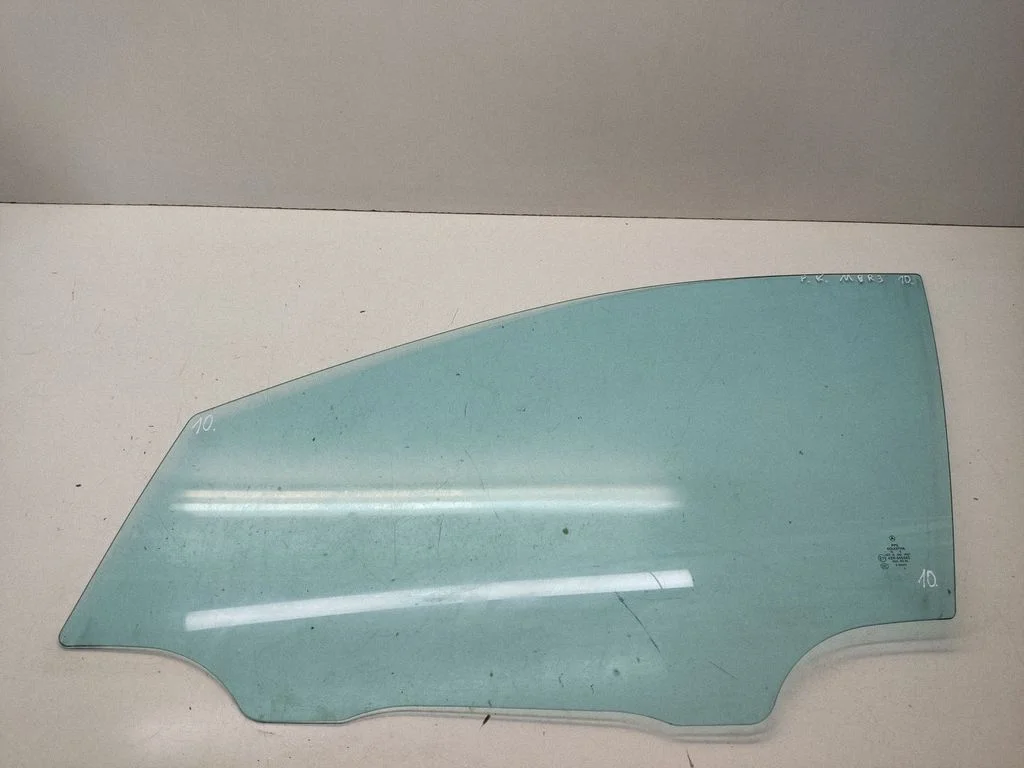 Front door window glass four-door 43R000262