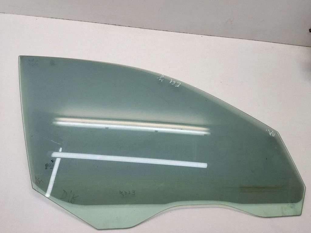 Front door window glass four-door 43R00050