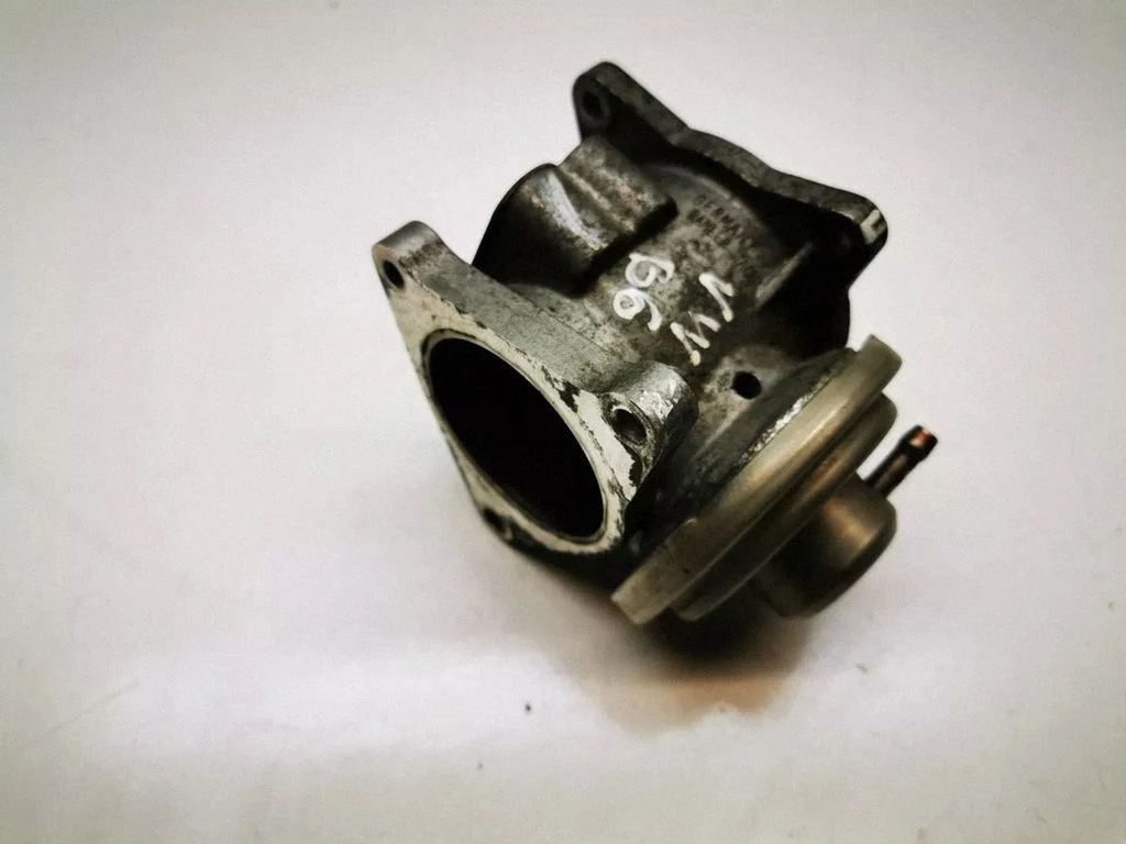 EGR valve 038131501AN