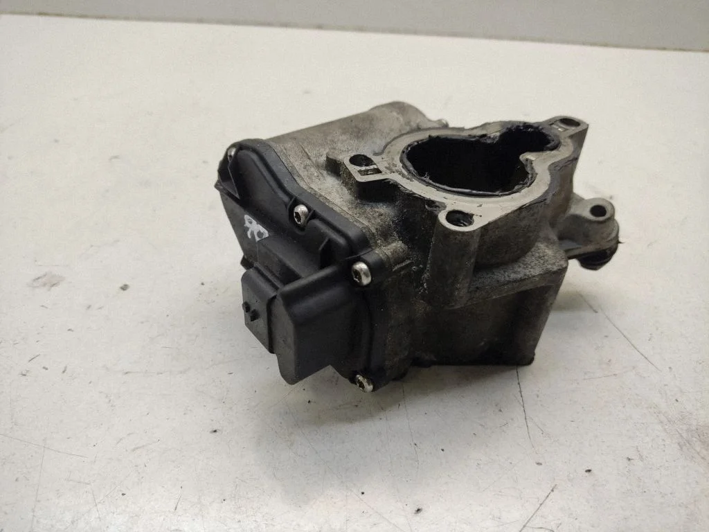 EGR valve – front