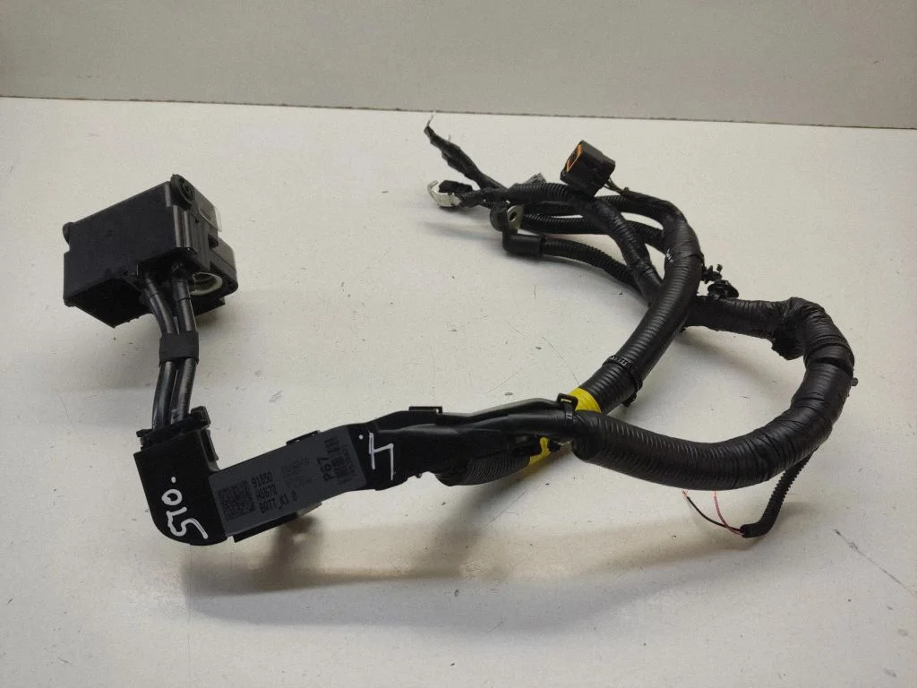 Positive cable (battery) 91850H8670