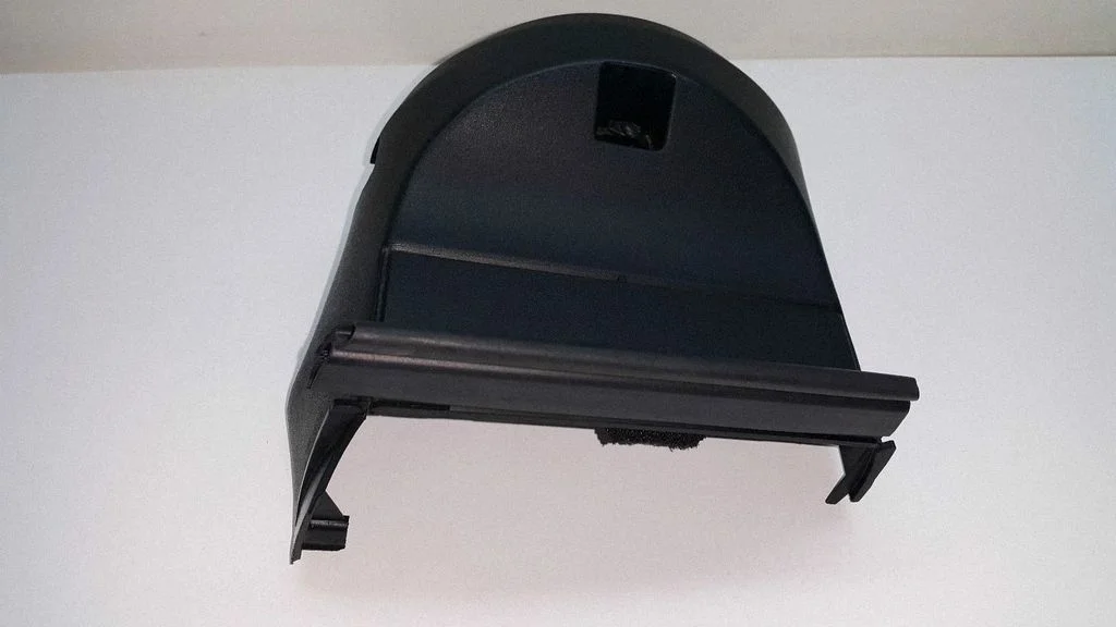 Steering wheel column trim – front