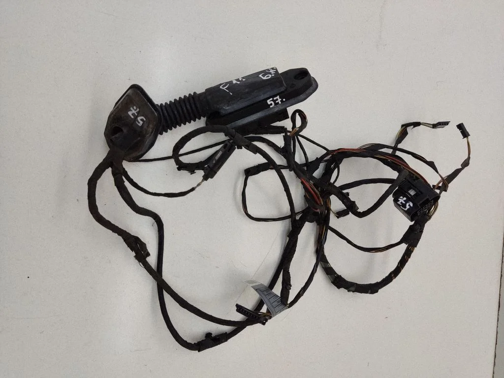 Rear door wiring loom – BMW 5 Series F10 F11 (2009-2016)