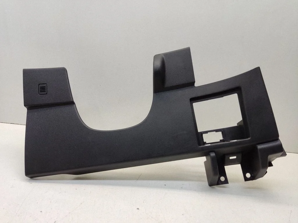 Steering wheel column trim – Nissan Qashqai+2 (2008-2010)