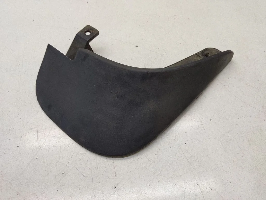 Front mudguard 868322E010