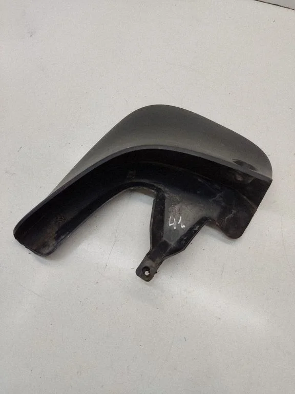 Rear mudguard 868422E000