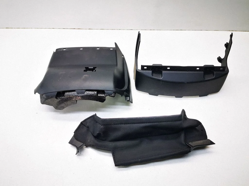 Steering wheel column trim – BMW 5 Series E60 E61 (2004-2010)
