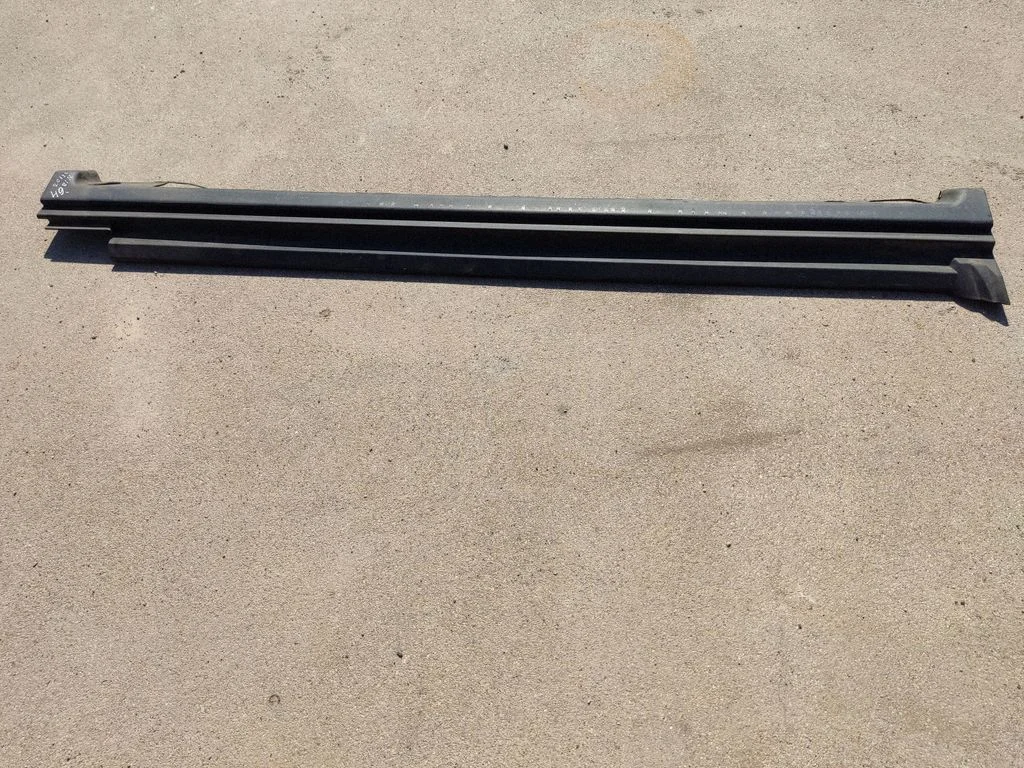 Sill 7000302