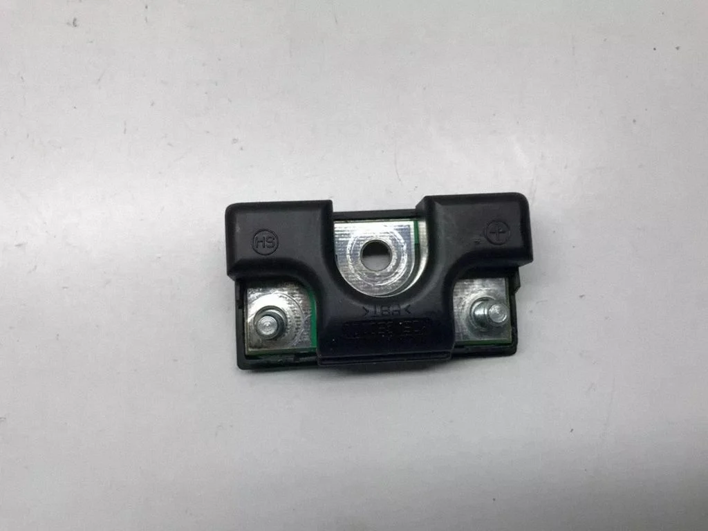 Positive wiring loom 8T0035570