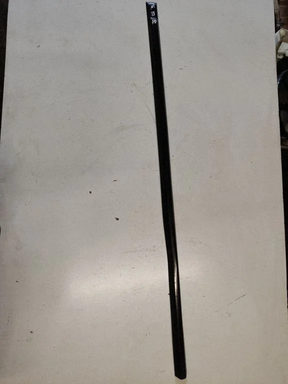 Front door trim (molding) 1960732