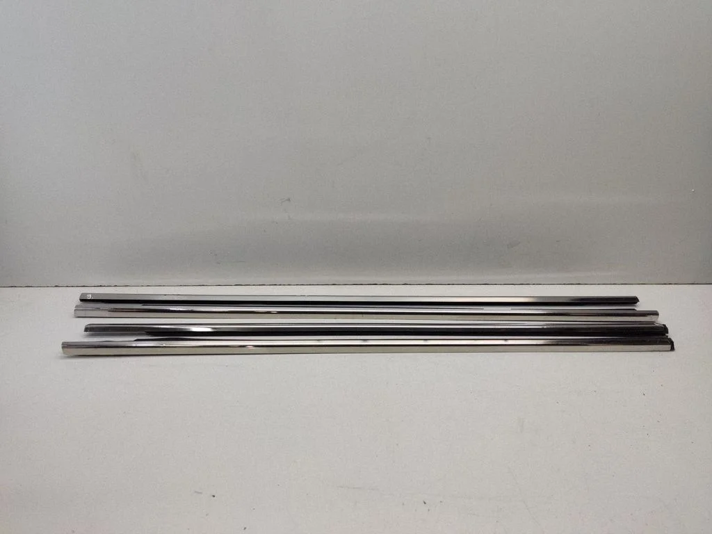 Front door trim (molding)