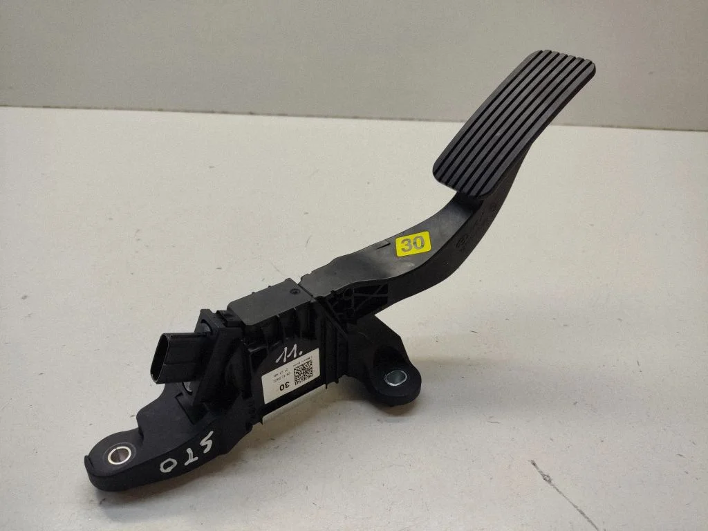 Accelerator throttle pedal 32700XXXXX
