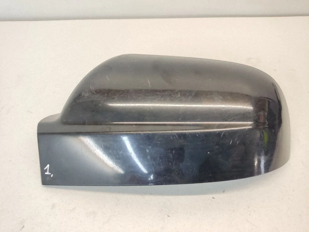 Plastic wing mirror trim cover – front left