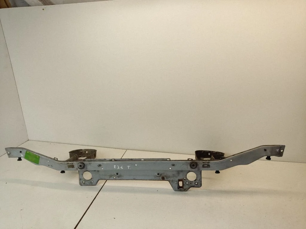Radiator support slam panel bracket – BMW Z3 E36 (1994-2002)
