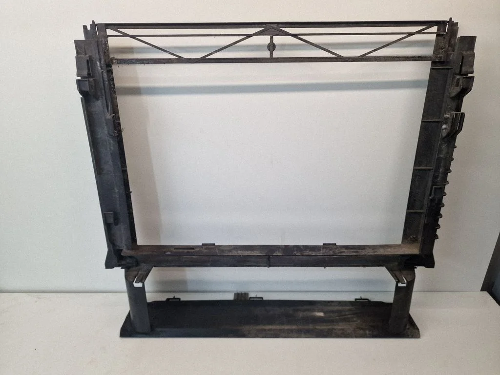 Radiator support slam panel bracket PCU000110