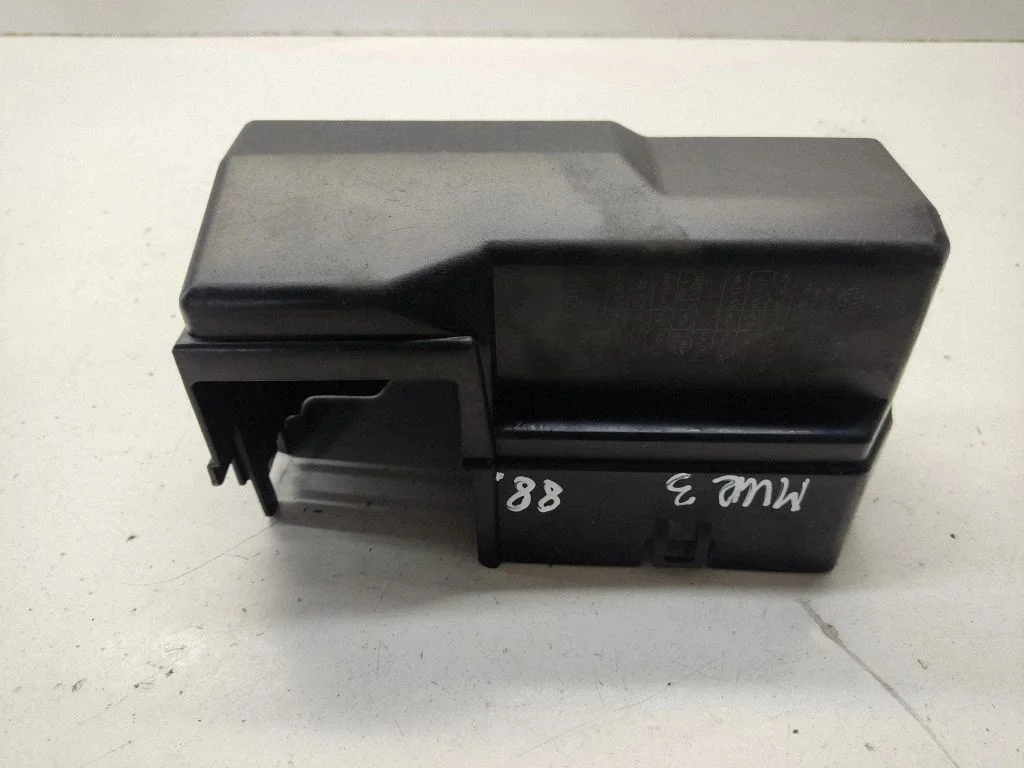 Fuse box cover CC0000
