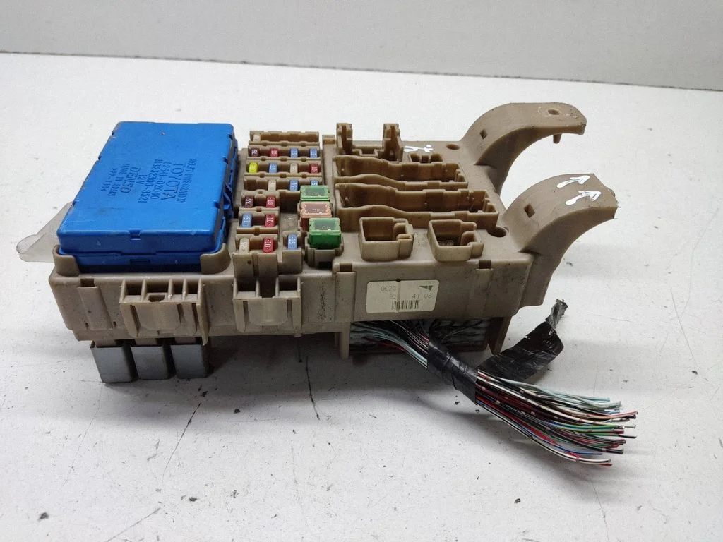 Fuse module 8264102040