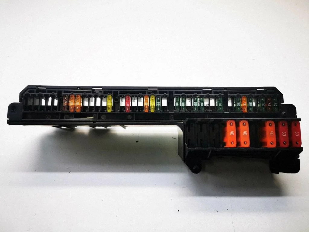 Fuse module 6957330