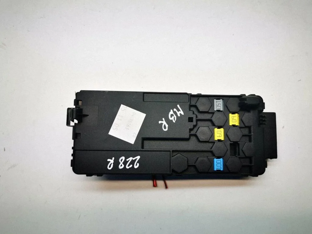 Fuse module – Mercedes-Benz R-Class W251 (2005-2013)
