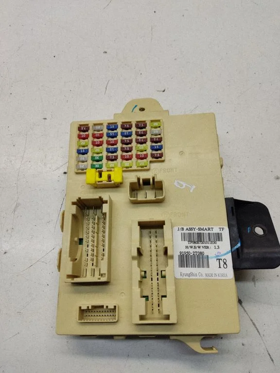 Fuse module – KIA Optima (2010-2015)