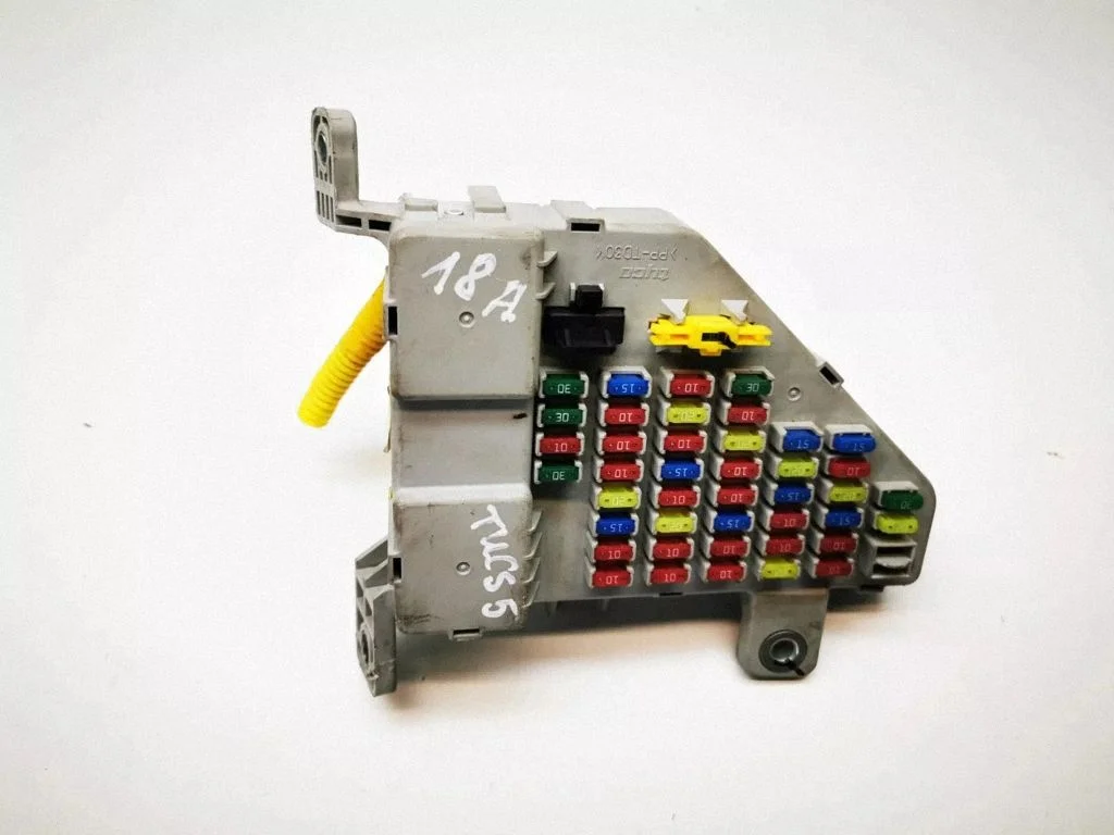 Drošinātāju bloks 911102E501