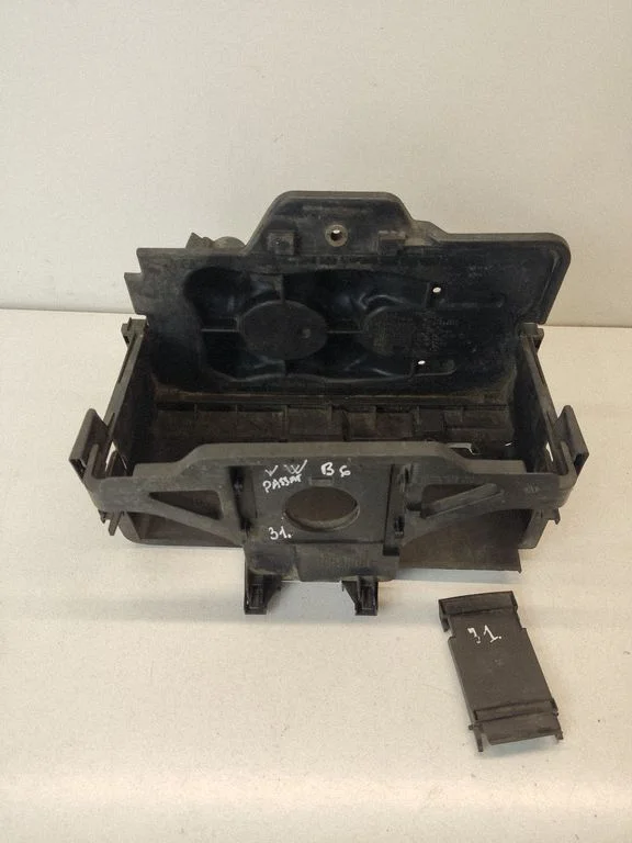 Battery tray 110915333