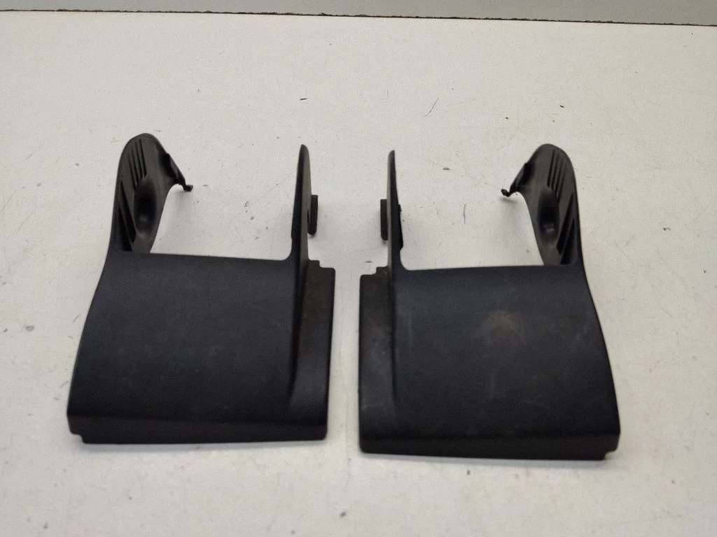 Other interior part – Mitsubishi Outlander (2007-2012)