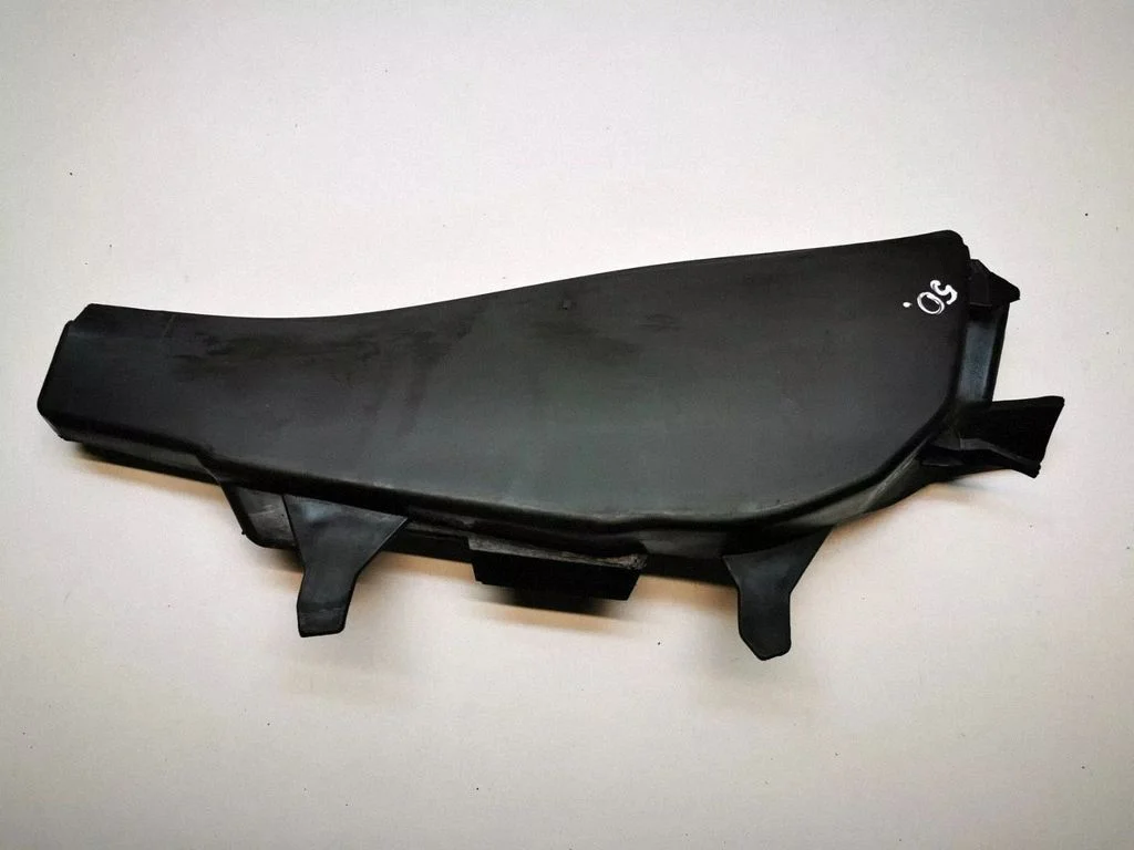 Muu mootoriruumi osa 8208480