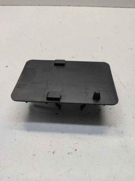 Cita motora nodalījuma detaļa 8E0971845