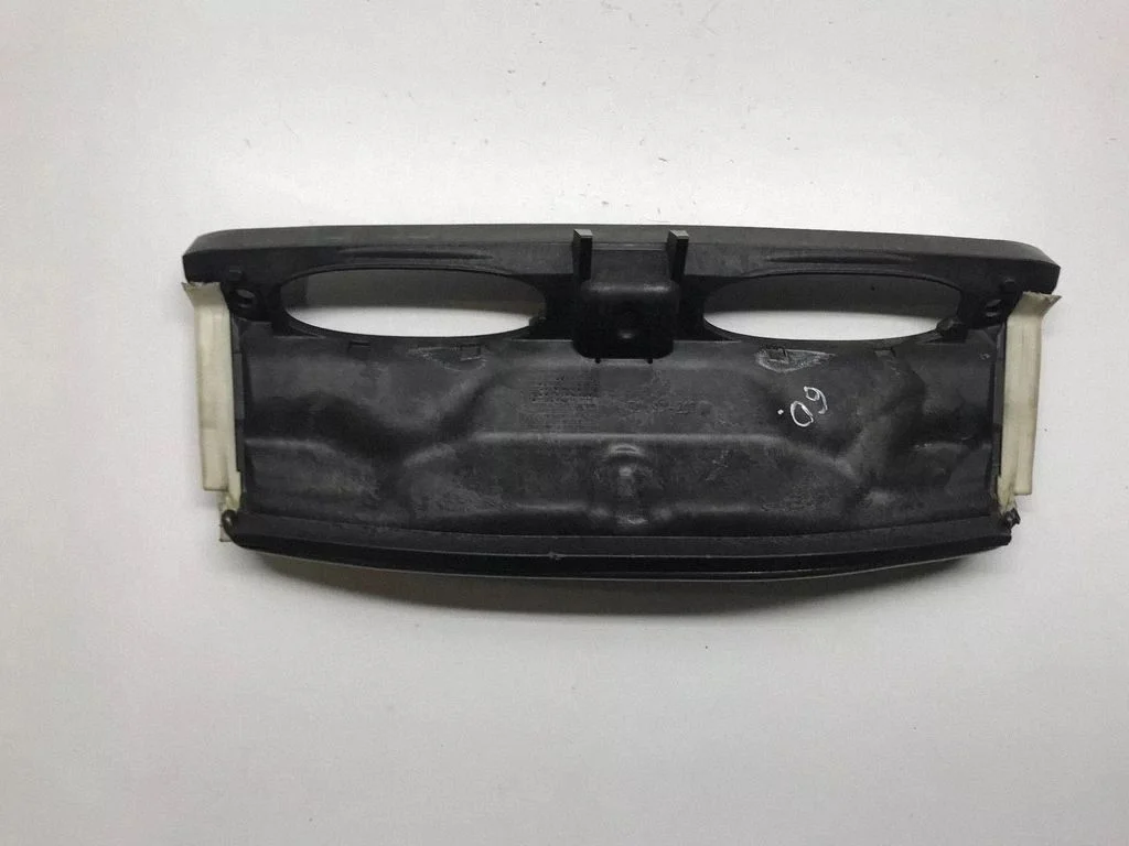 Muu mootoriruumi osa – BMW 1-seeria E81 E87 (2004-2011)