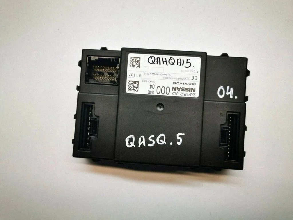 Comfort/convenience module – Nissan Qashqai+2 (2008-2010)