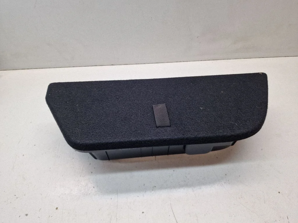 Pagasiruumi panipaik 85713CR000