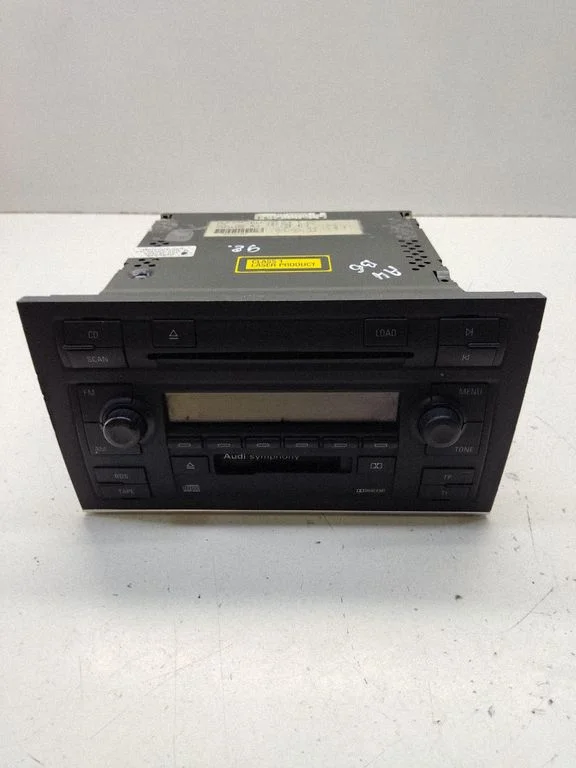 Radio/CD/DVD atskaņotājs/navigācija 8E0035195