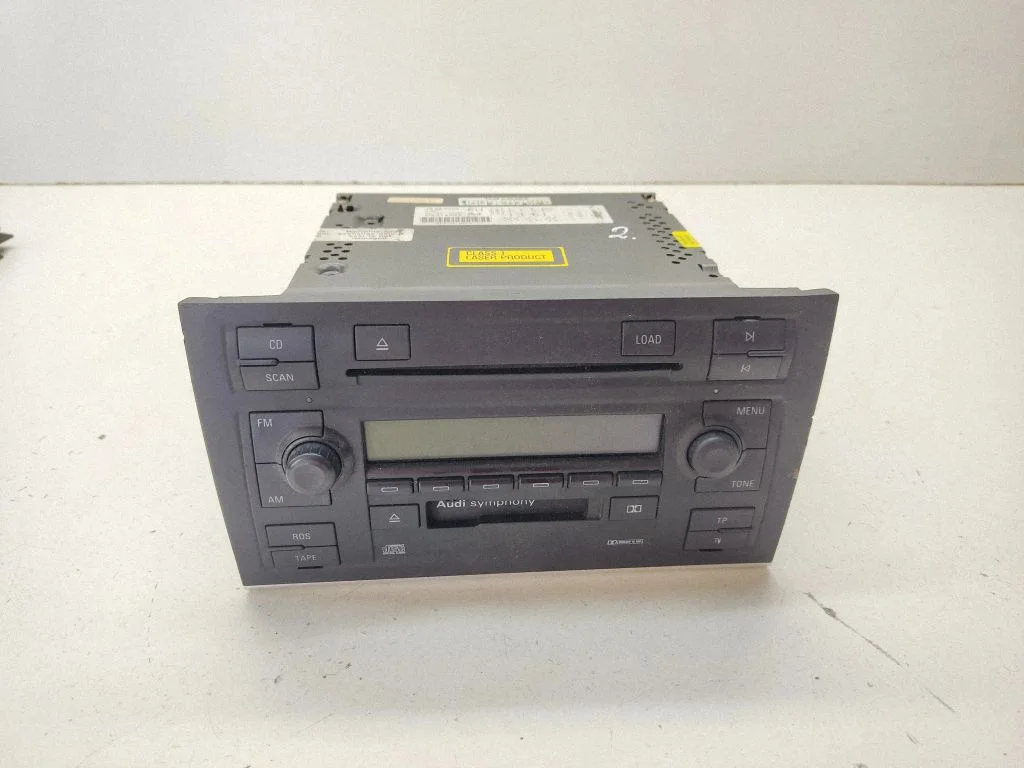 Radio/CD/DVD/GPS head unit 8E0035195