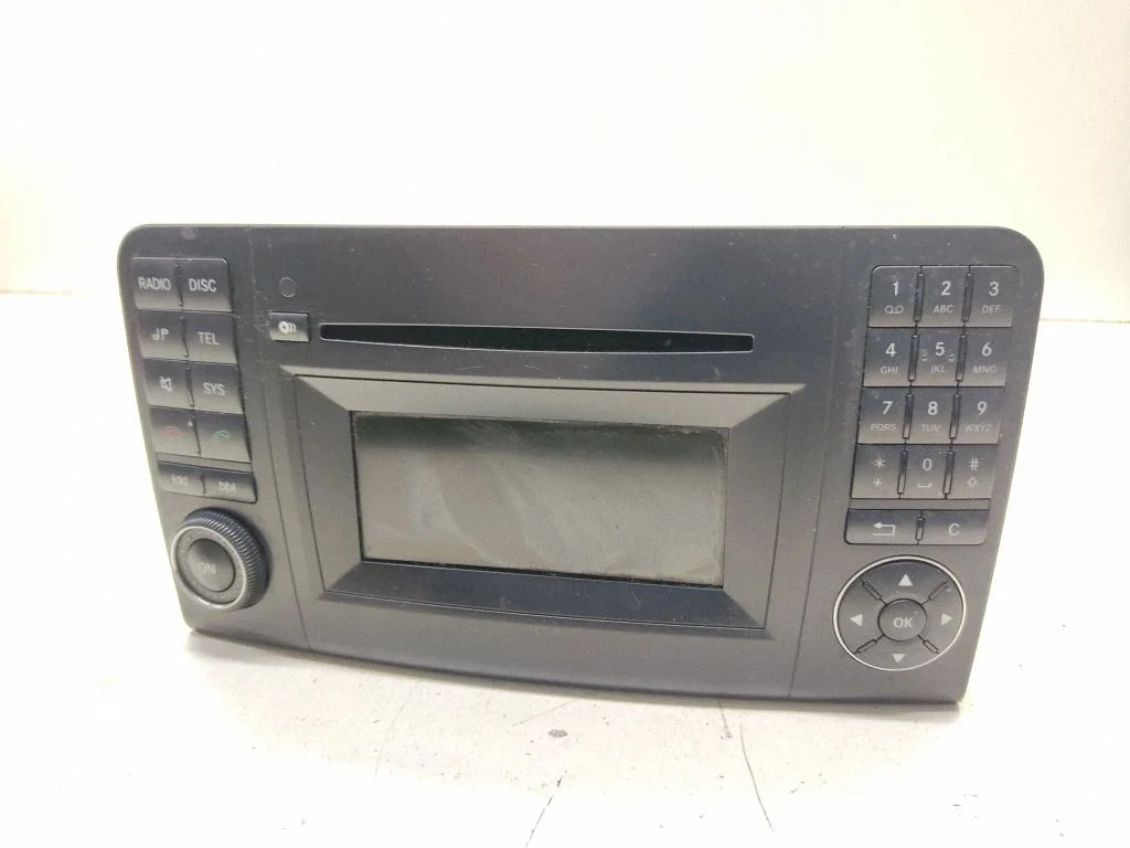 Raadio / CD/DVD-mängija / navigatsioon – Mercedes-Benz ML-klass W164 (2005-2011)