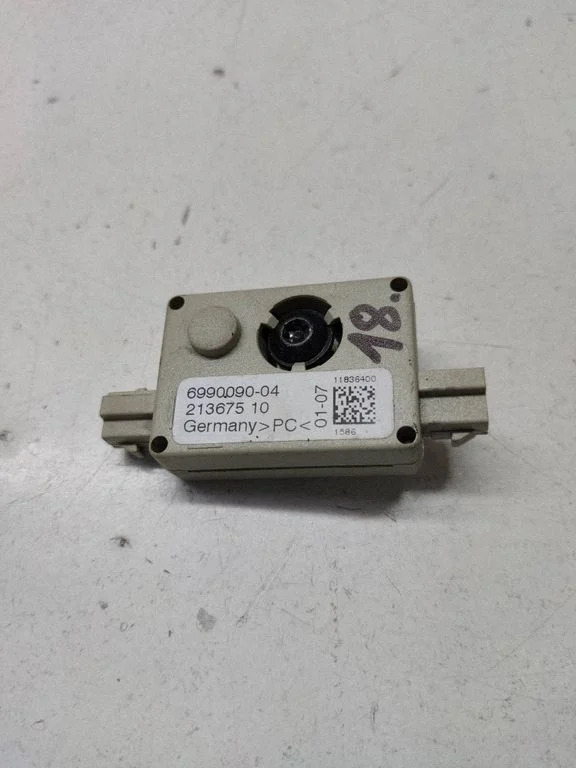 Antenni võimendi 6990090