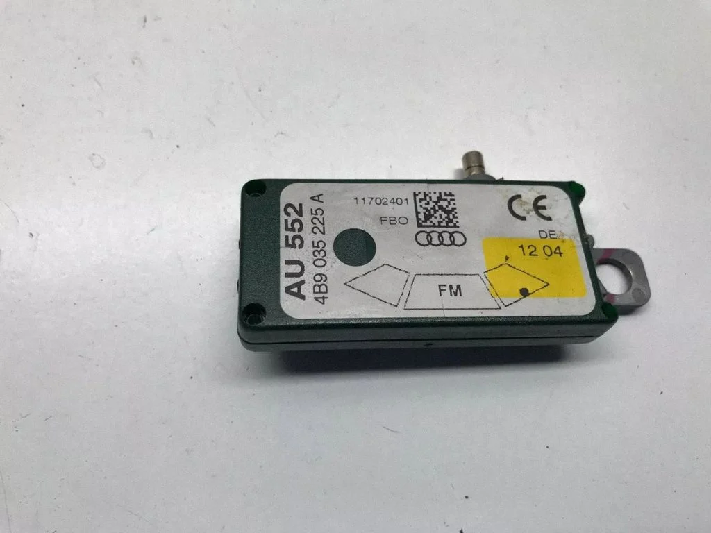 Antenas pastiprinātājs – Audi A6 Allroad C5 (1999-2005)