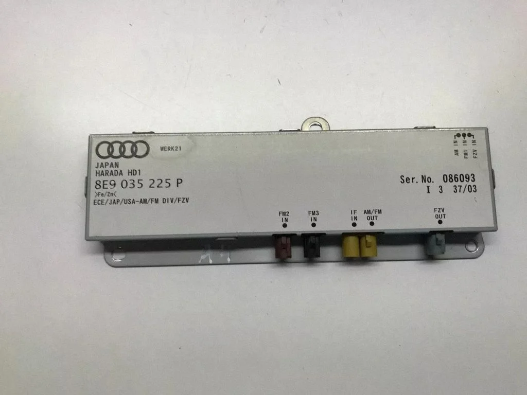 Aerial antenna amplifier 8E9035225P