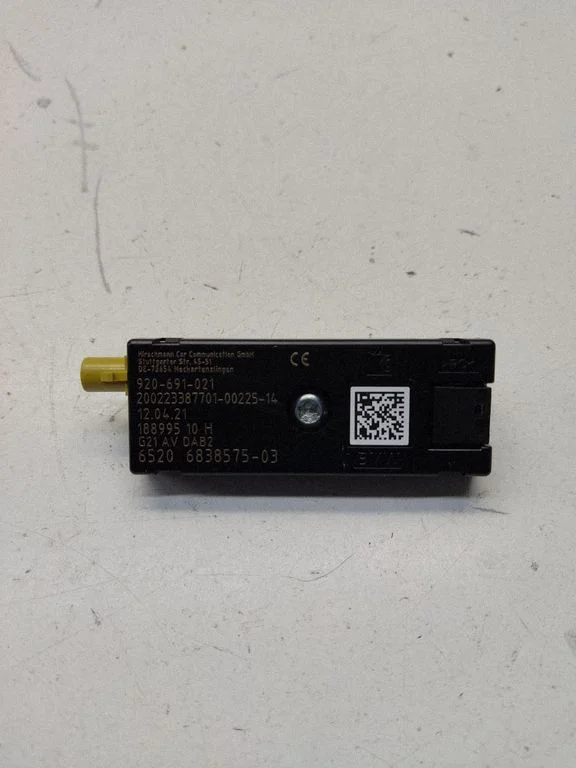 Antenas pastiprinātājs 6838575